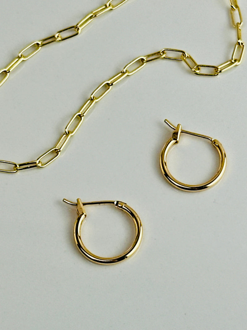 15mm gold-plated hoop earrings – lightweight, hypoallergenic, and tarnish-resistant
